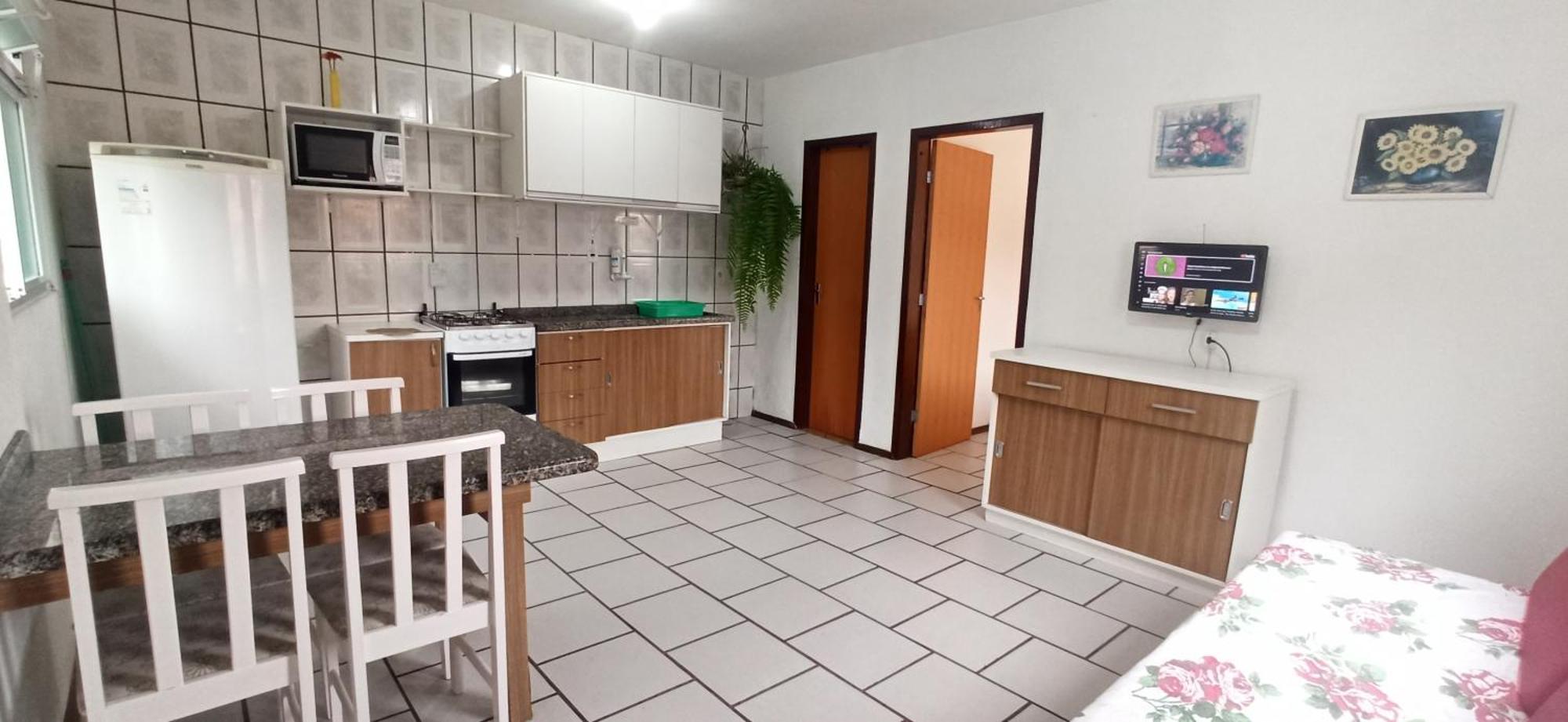 Residencial Lilly - Aptos De 1 E 2 Dorm. Florianópolis 外观 照片